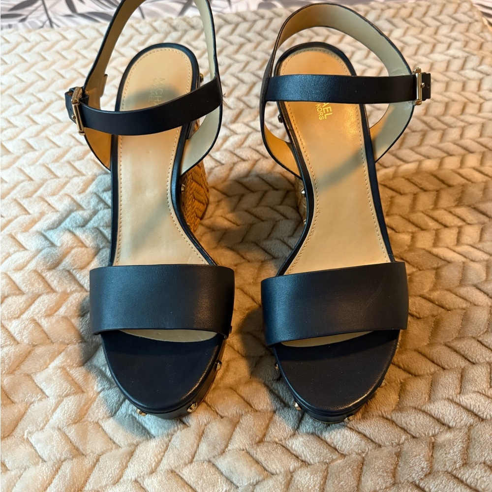 Elegant Dark Blue Leather Sandals